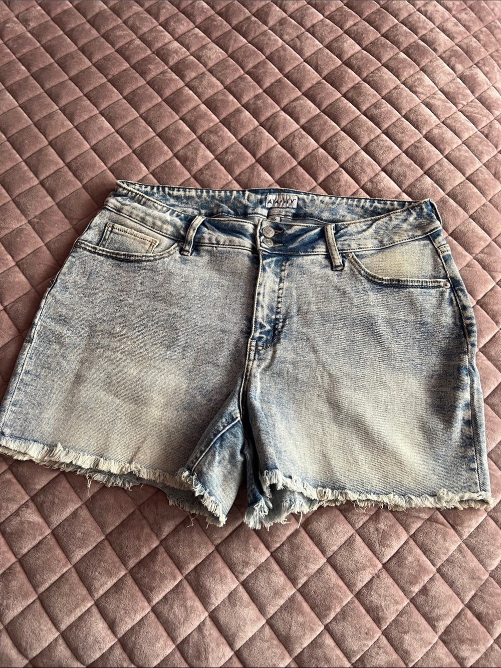 Ava & Viv Light Blue Distressed Denim Shorts